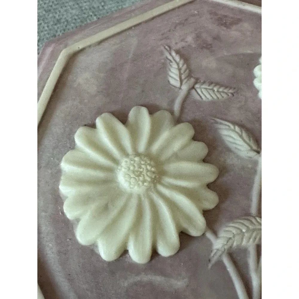 VTG Soapstone Embossed Jewelry Music Box USA Working Blush Pink Octagon